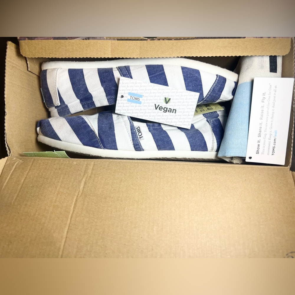 Tom’s Classics Blue Beckett (Vegan) - Picture 5 of 5
